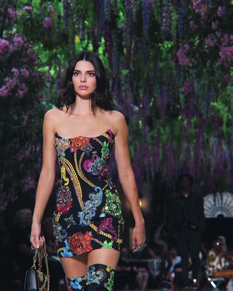 comprare versace instagram|kendall jenner versace instagram.